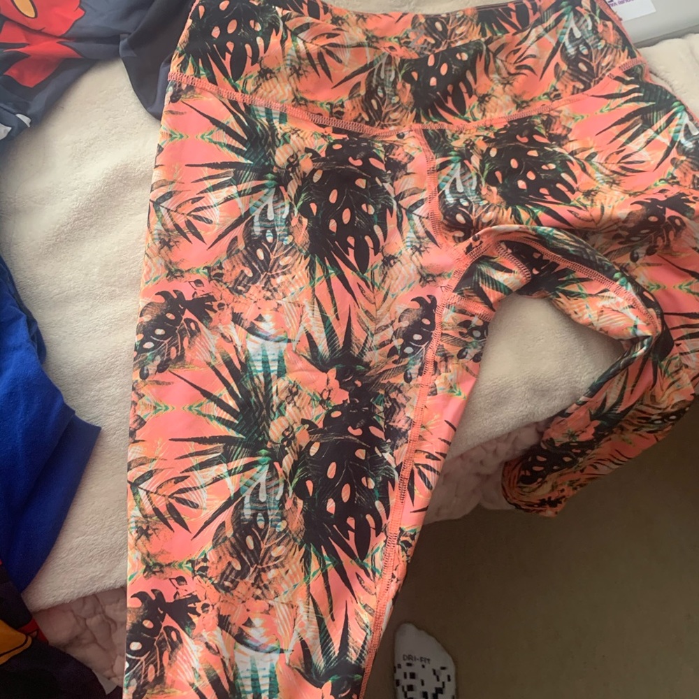 Pineapple leggings